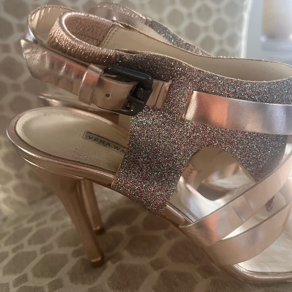 Vera Wang Metallic Rise-Gold Garmin Strappy Glitter Heels Size 9.5 - Picture 14 of 16